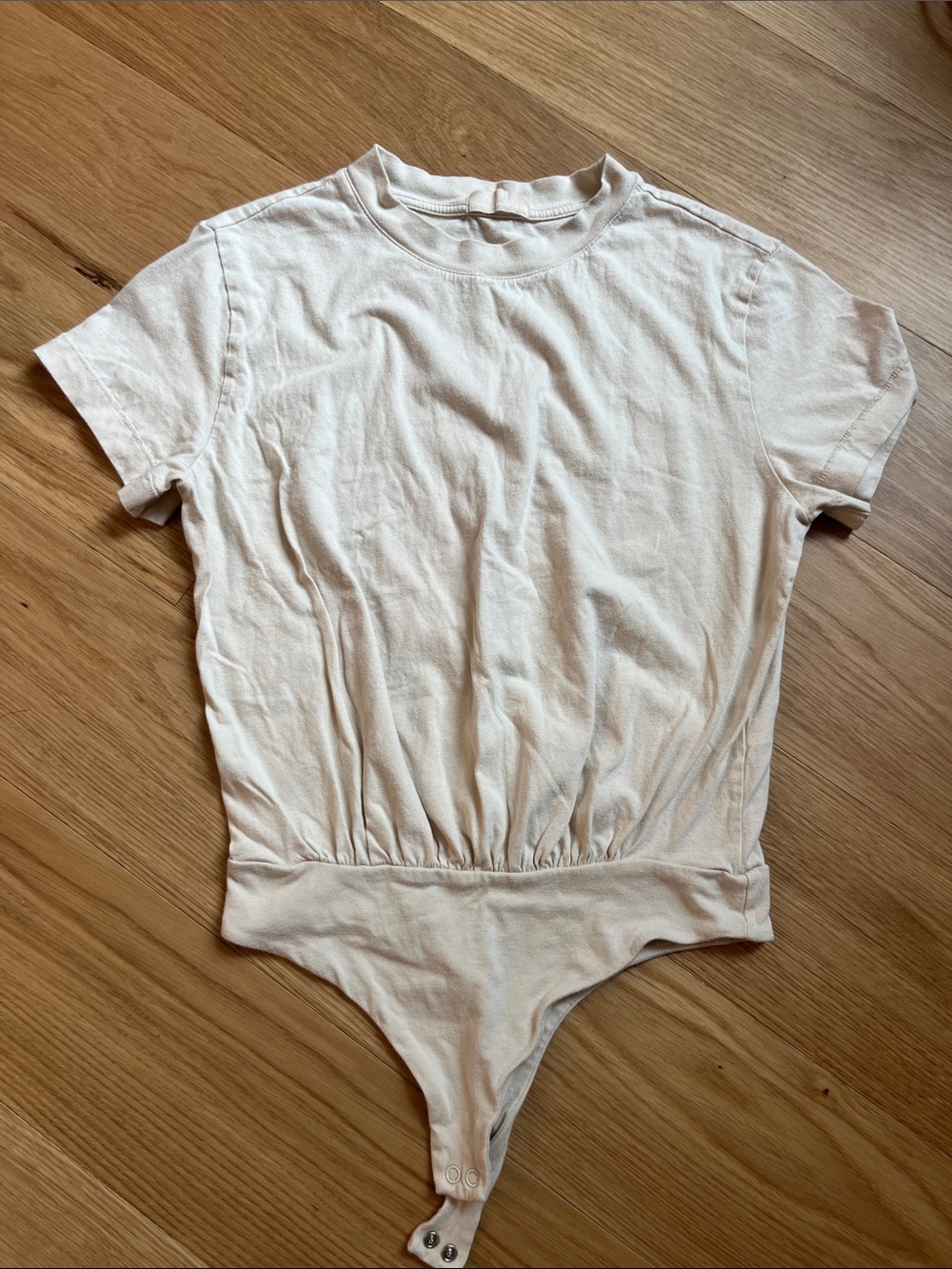 nuuds Women’s Everyday T-Shirt Bodysuit-Bone size S